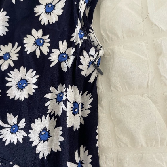 GAP Daisy Button down  V-Neck Mini Sundress - Picture 6 of 8